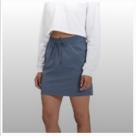 The North Face Dresses & Skirts - NEW The ‘North Face’ Skirt (Large)